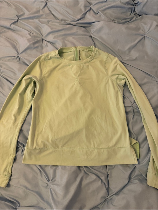 lululemon athletica Tops - Women’s Lululemon Long-Sleeve Crewneck Top in Light Green